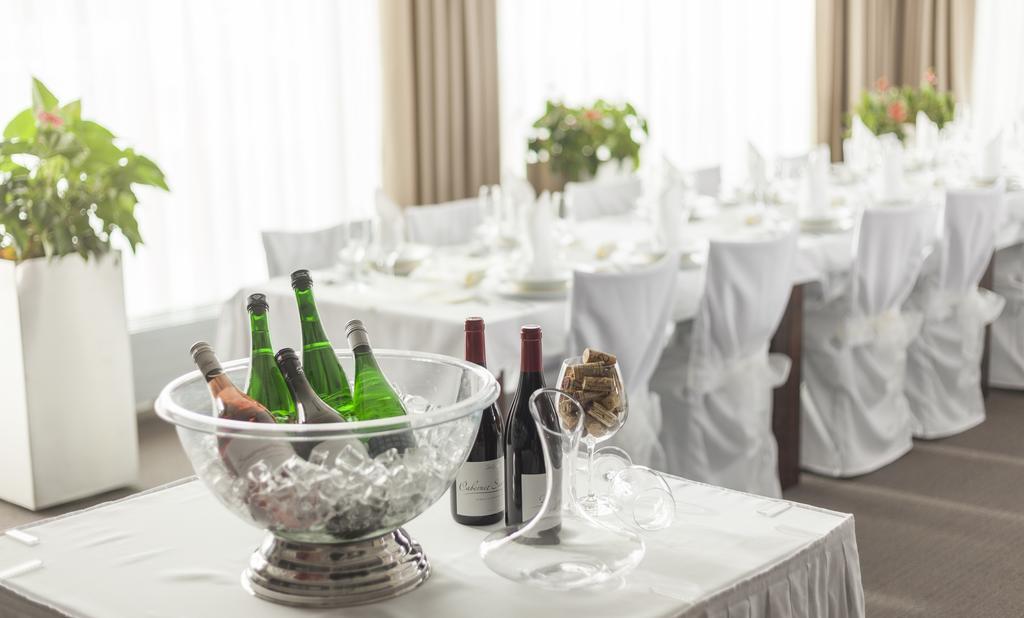Nový Jičín Wellness Hotel Abacie מראה חיצוני תמונה