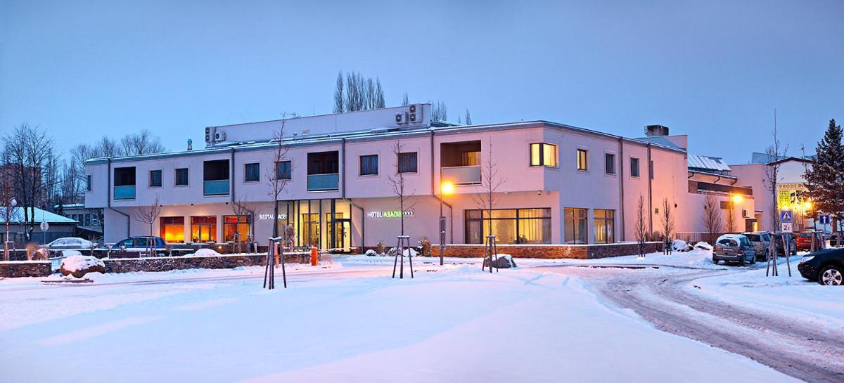 Nový Jičín Wellness Hotel Abacie מראה חיצוני תמונה